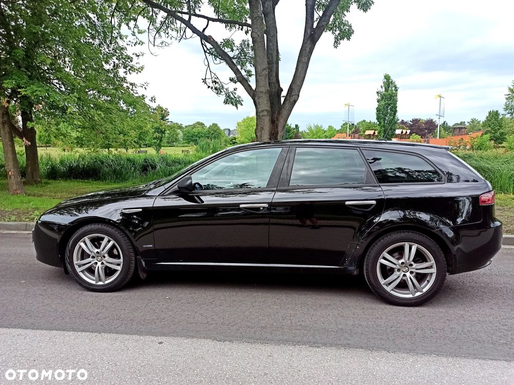 Alfa Romeo 159 - 2