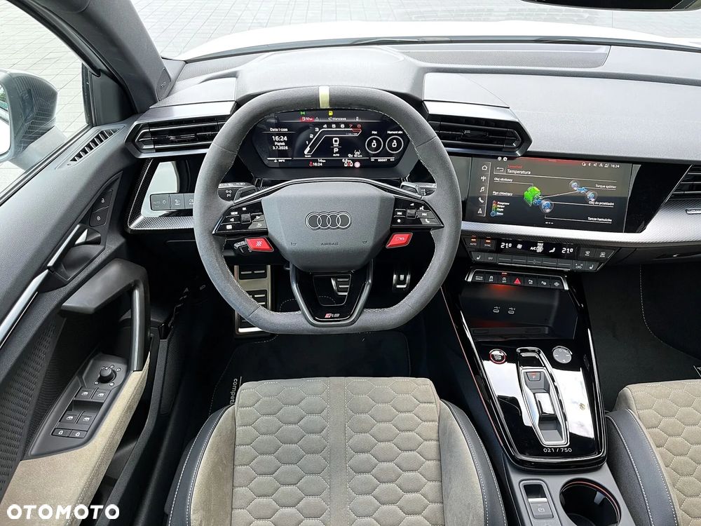 Audi RS3 Sportback - 18