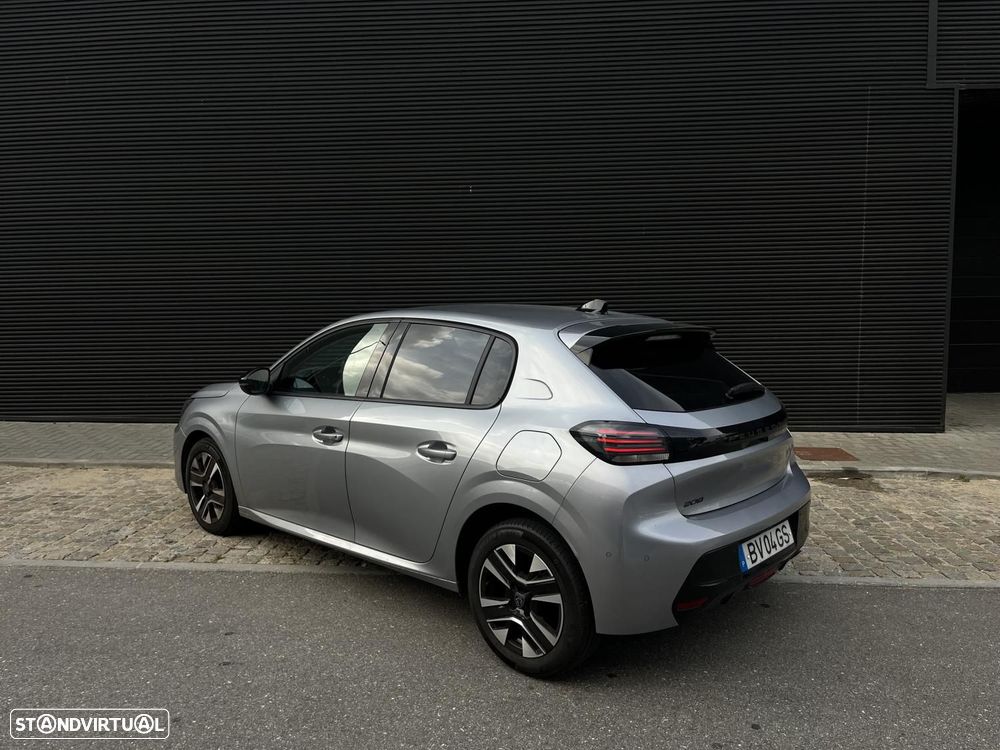 Peugeot 208 1.2 PureTech Allure - 22