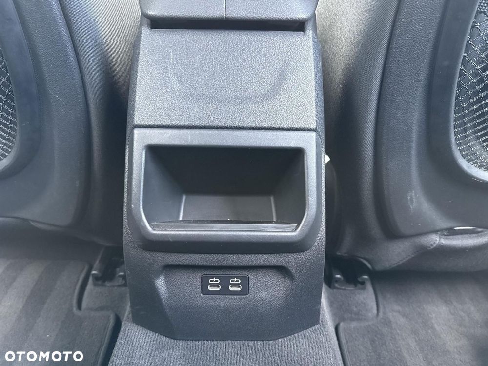 BMW Seria 2 218i Advantage - 31