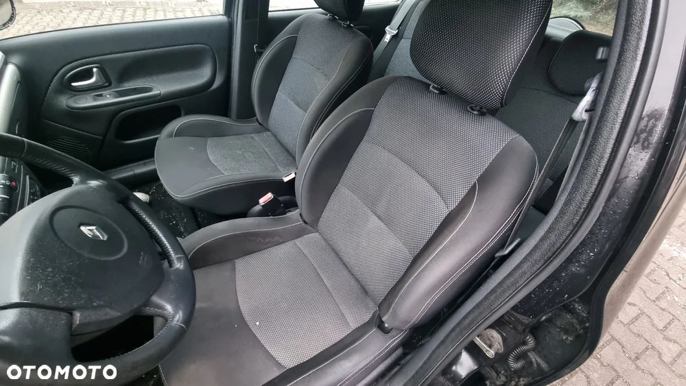 Renault Clio 1.2 16V Campus Dynamique - 10