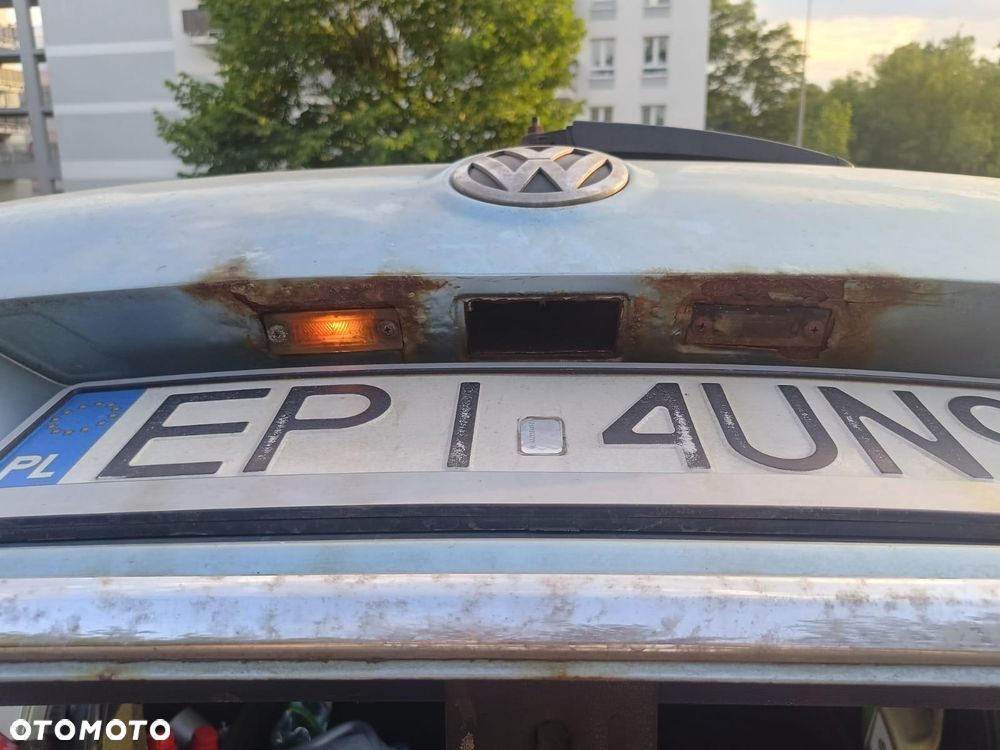 Volkswagen Passat 1.9 TDI Comfortline - 14