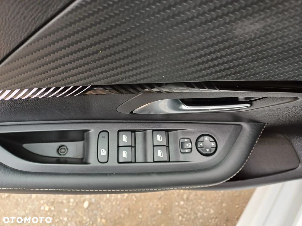 Peugeot 208 1.2 PureTech Allure S&S EAT8 - 15