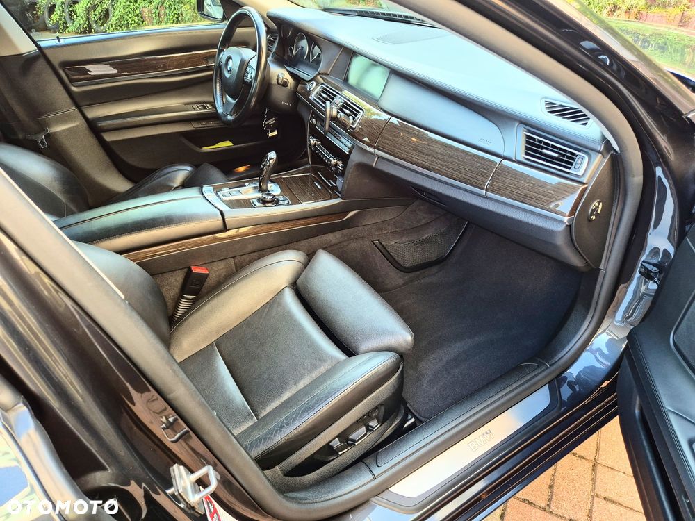 BMW Seria 7 730d - 39