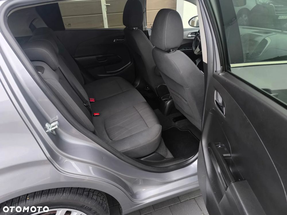 Chevrolet Aveo 1.3 LTZ - 10