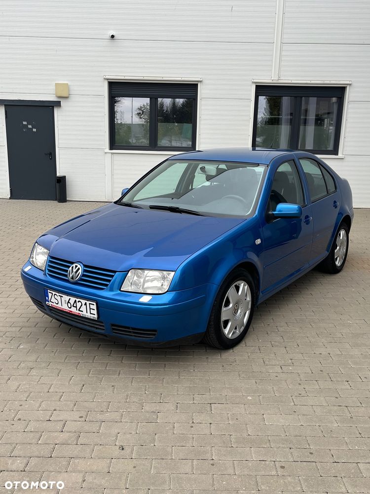Volkswagen Bora - 2