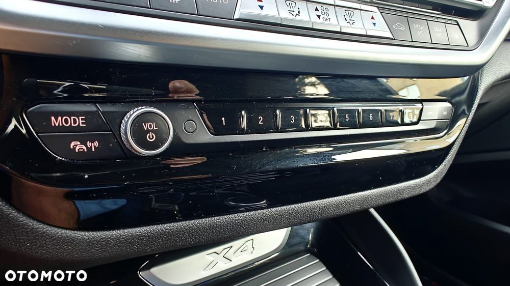 BMW X4 xDrive20d mHEV M Sport sport - 27