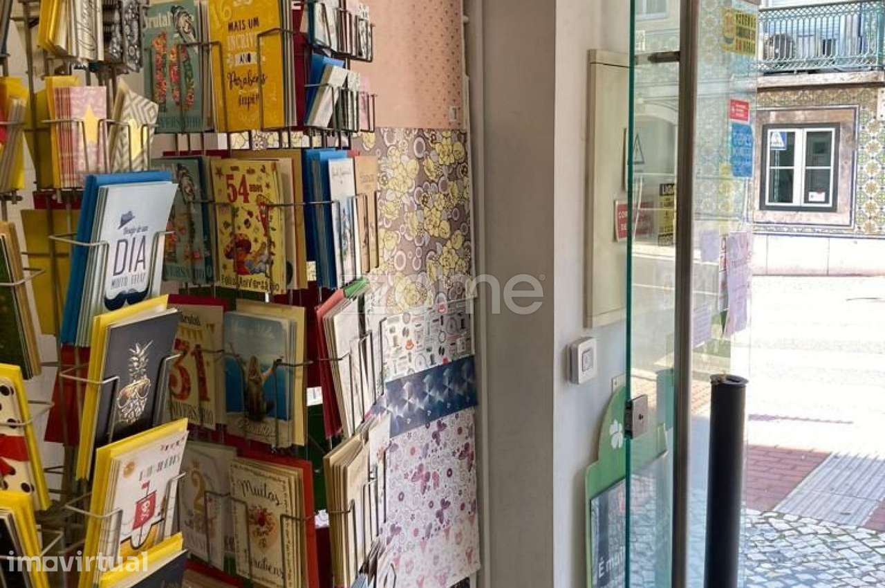 Loja Papelaria e Tabacaria com Euro Milhões no centro de Oeiras - Grande imagem: 4/25