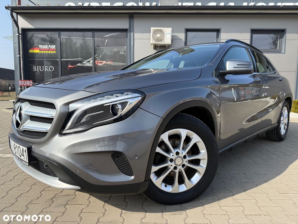 Mercedes-Benz GLA - 1