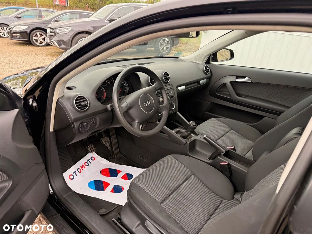 Audi A3 3-drzwiowe 1.6 FSI S Line Sportpaket plus - 13