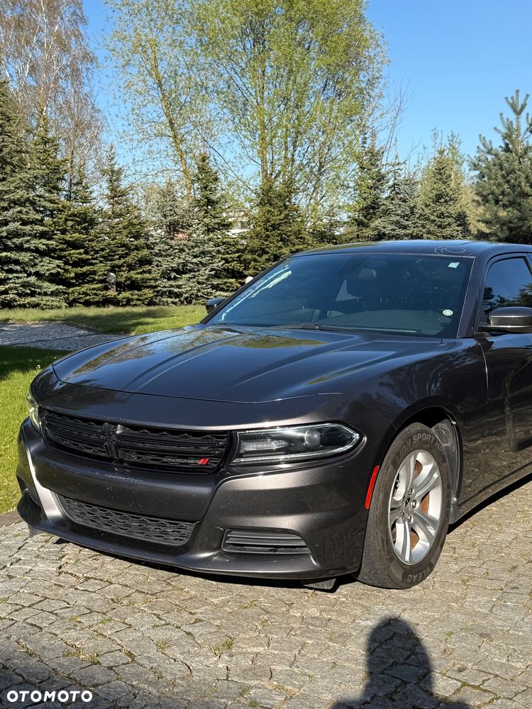Dodge Charger - 4