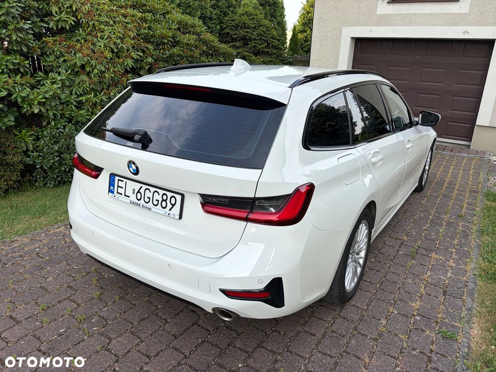 BMW Seria 3 318i Sport Line - 9