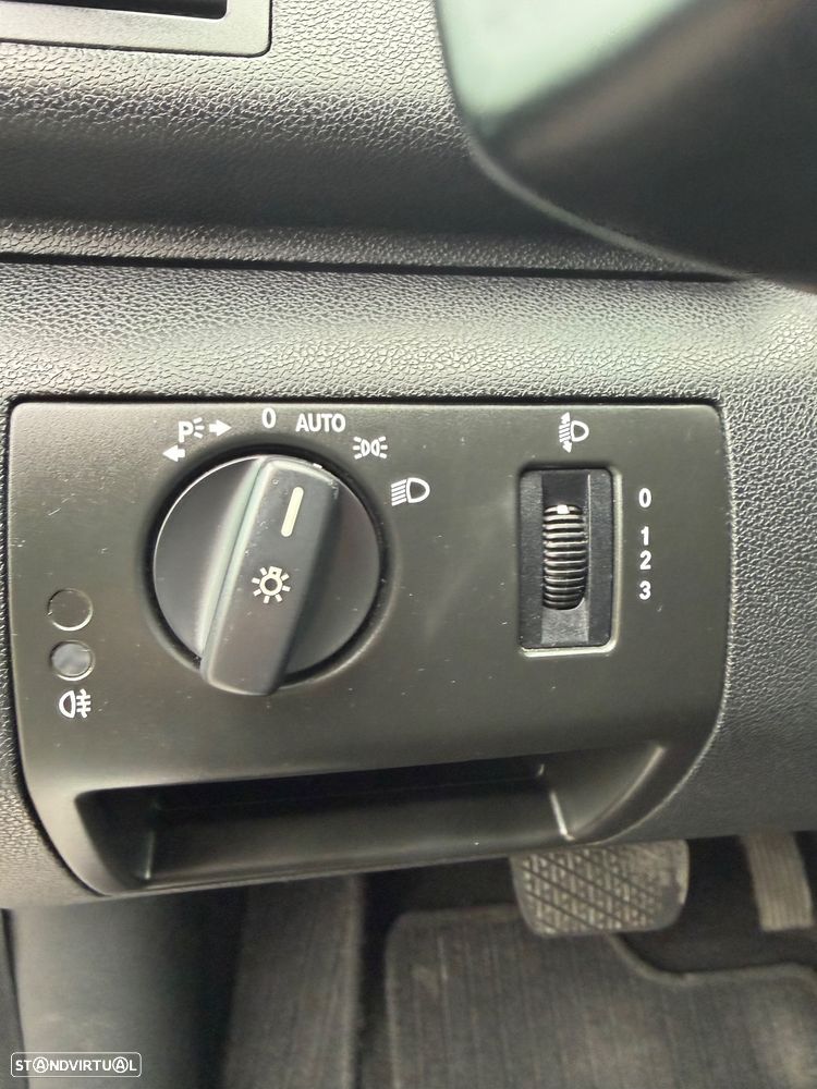 Mercedes-Benz A 160 Elegance Aut. - 15