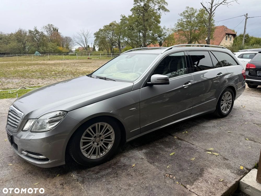 Mercedes-Benz Klasa E ver-300-bluetec-7g--tronic-elegance - 29