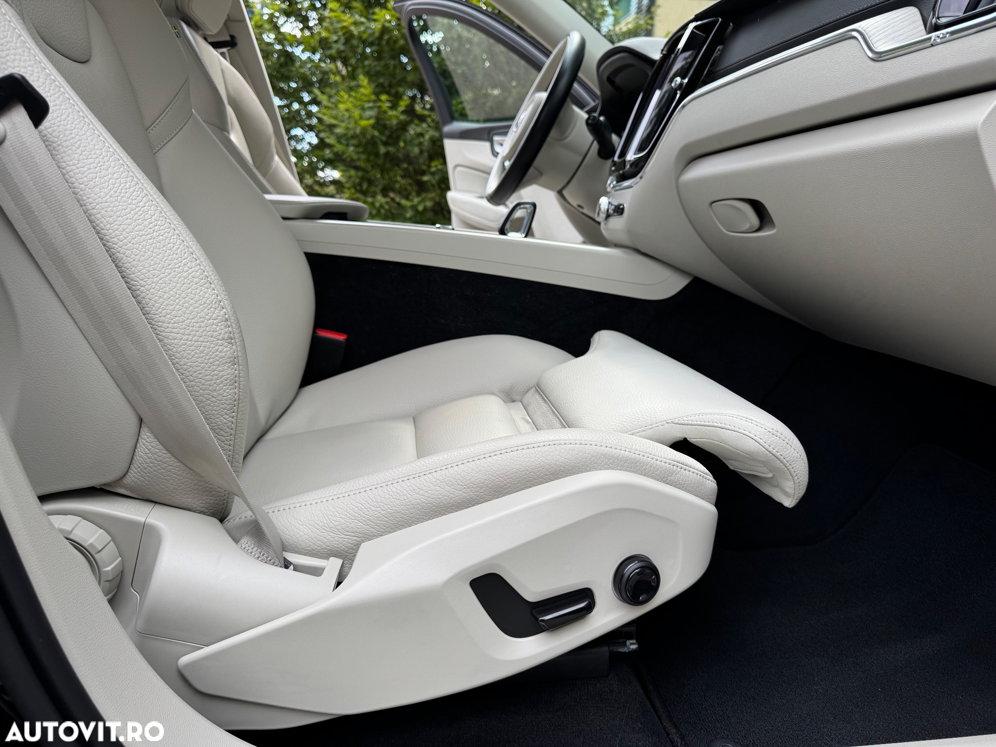 Volvo XC 60 B4 D Geartronic Inscription - 3