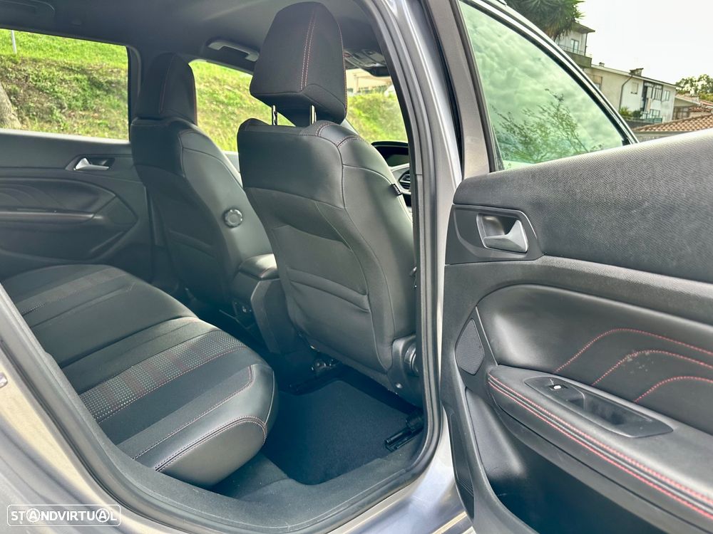 Peugeot 308 SW 1.5 BlueHDi GT EAT8 - 33