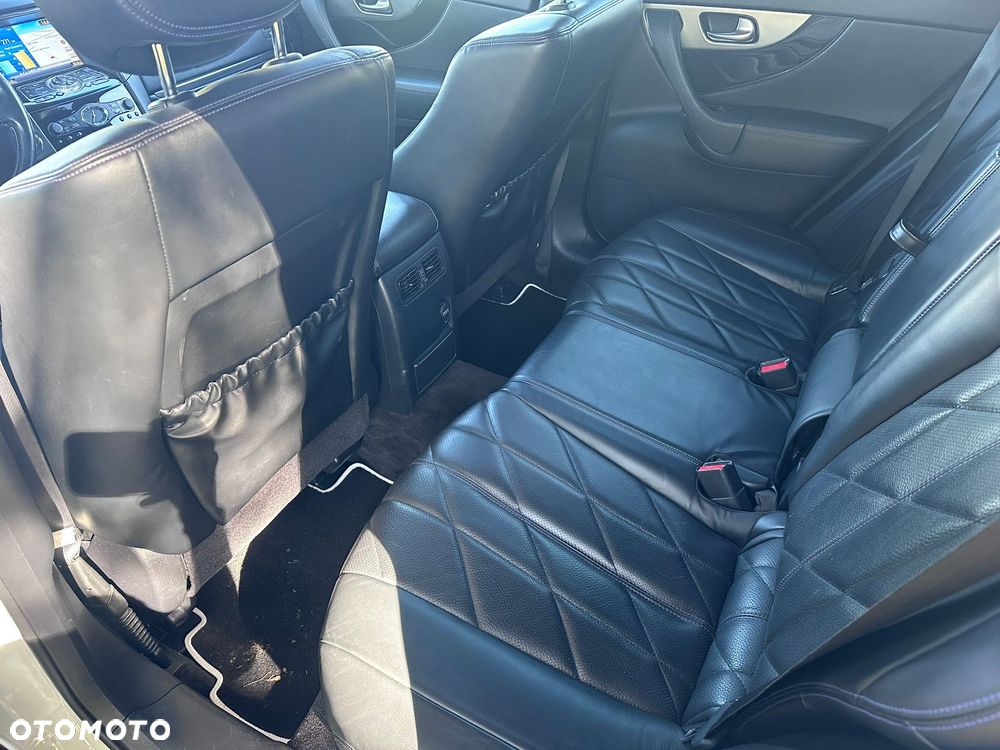 Infiniti QX70 3.0d GT Premium - 23