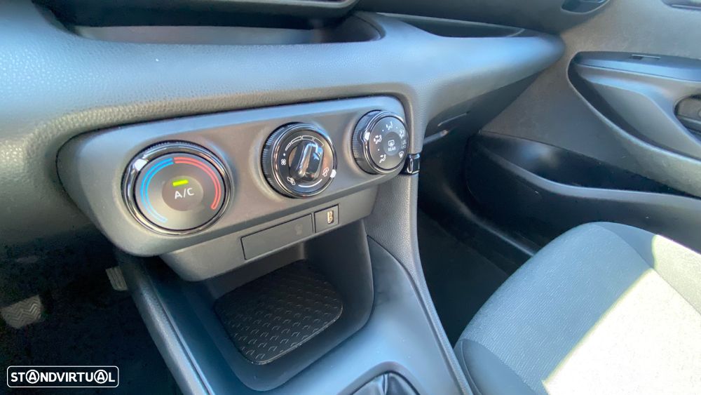 Toyota Yaris 1.0 VVT-i Comfort - 42