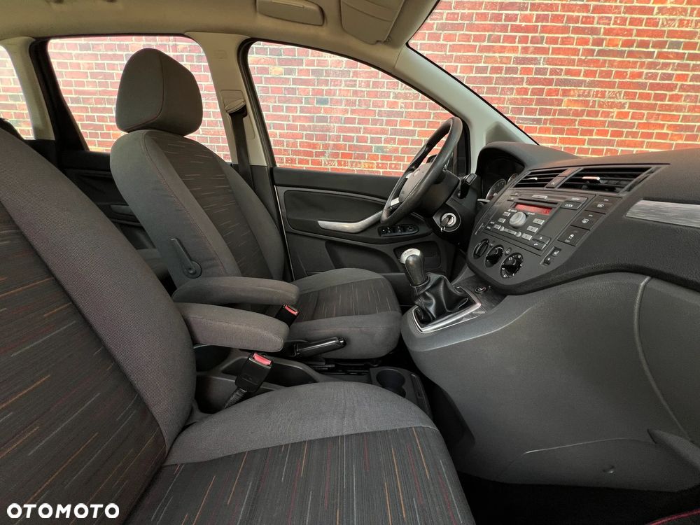 Ford Focus C-Max - 14