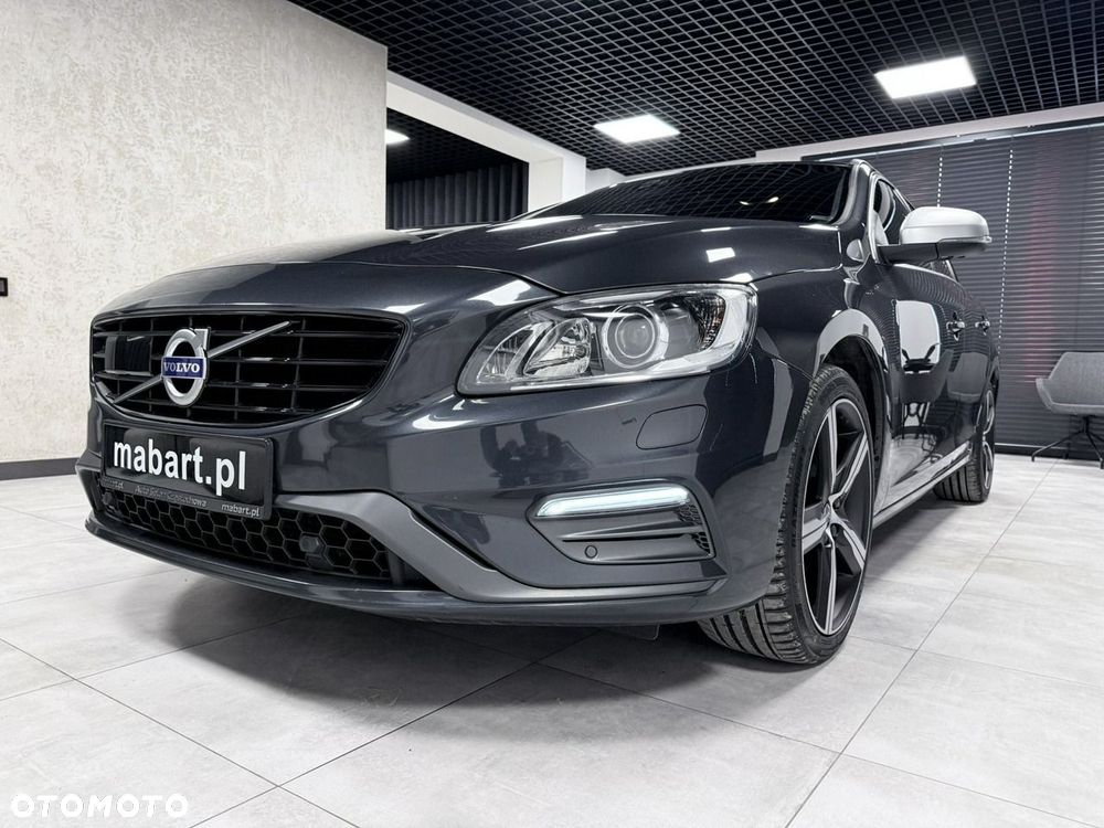 Volvo V60 D3 R-Design - 8