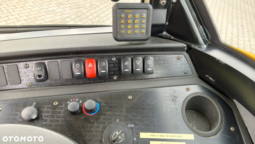 JCB 406 T4 - 16