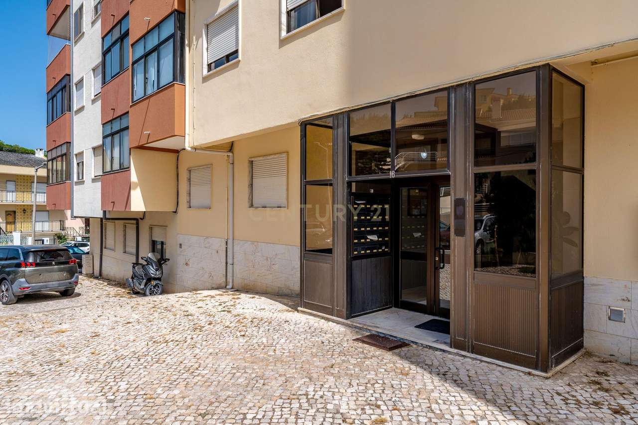 Apartamento T2 em Vila Franca de Xira com Varanda e Ar Condicionado - Grande imagem: 2/22