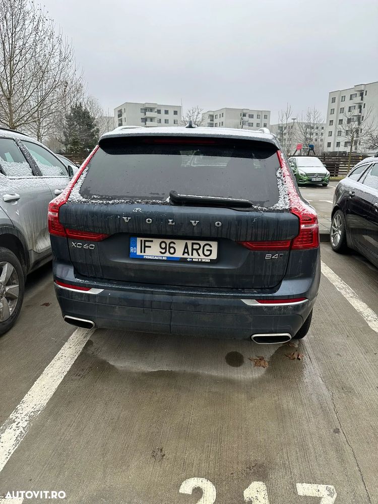 Volvo XC 60 B4 MHEV AT AWD Core - 3