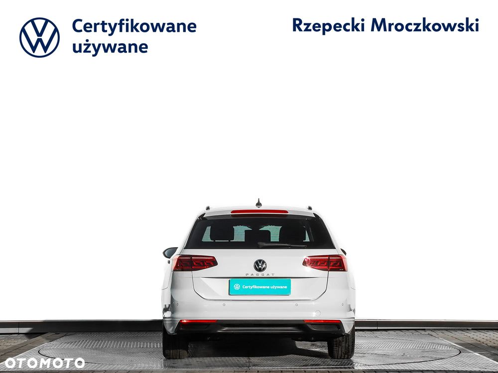 Volkswagen Passat 2.0 TDI EVO Business DSG - 6