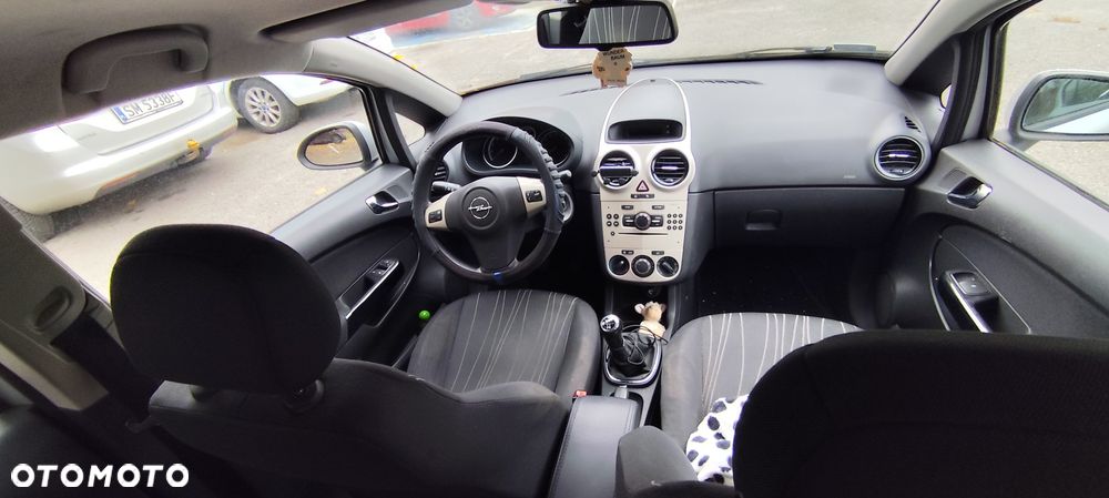 Opel Corsa - 6