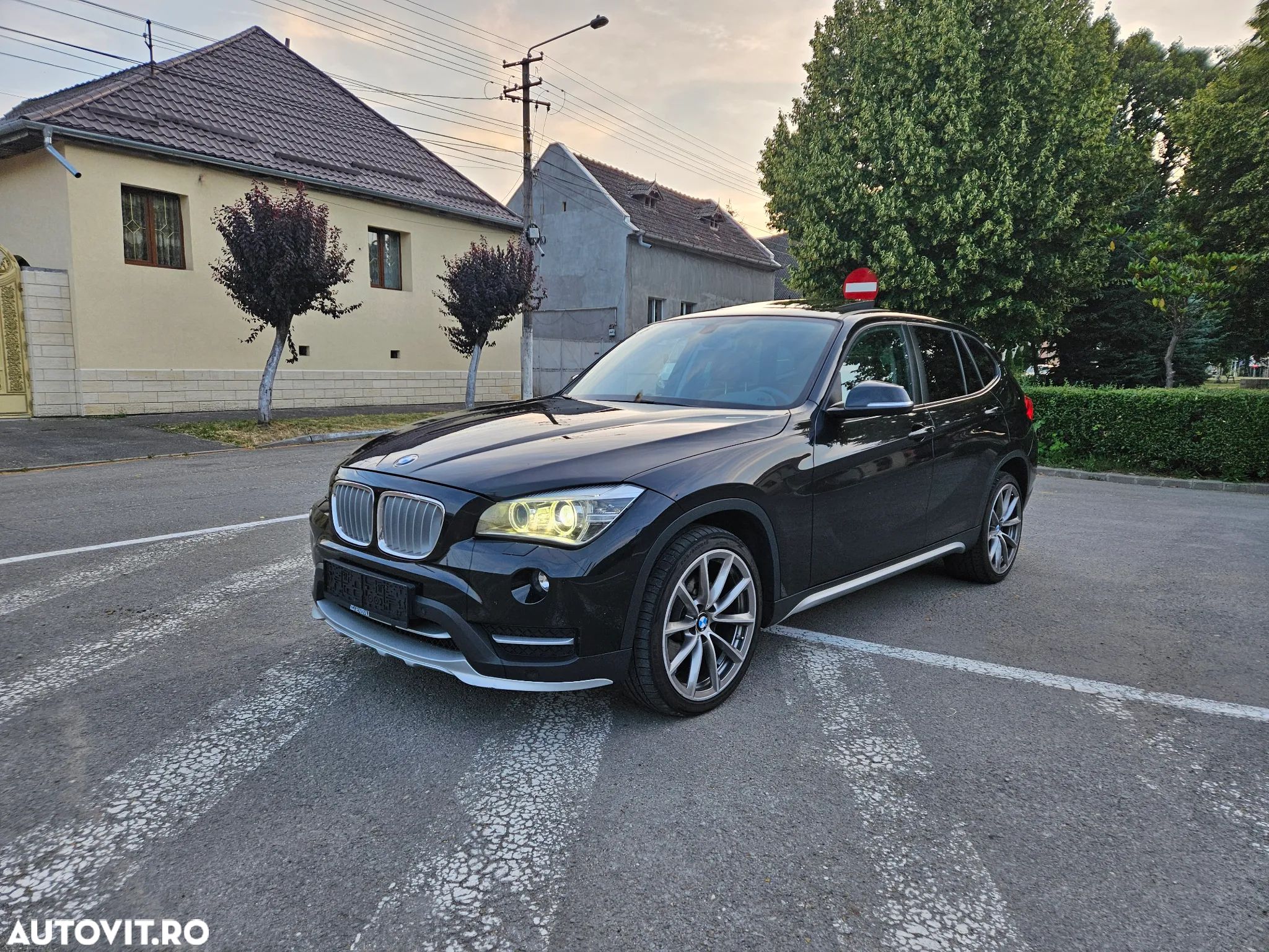BMW X1 sDrive16d Aut Sport Line - 1