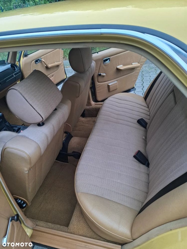 Mercedes-Benz W123 - 6