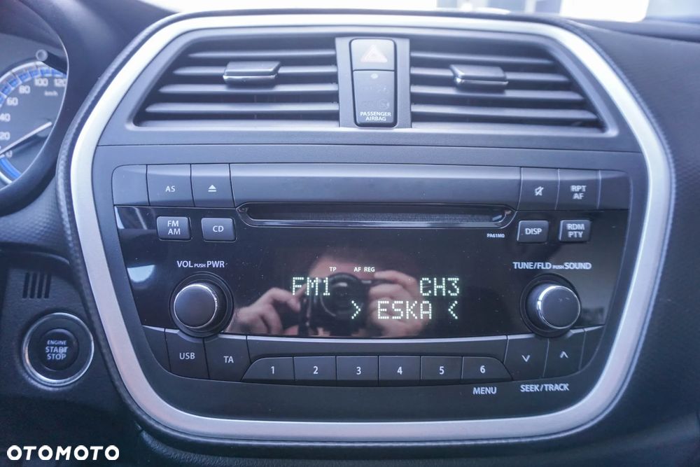 Suzuki SX4 1.6 Premium - 17
