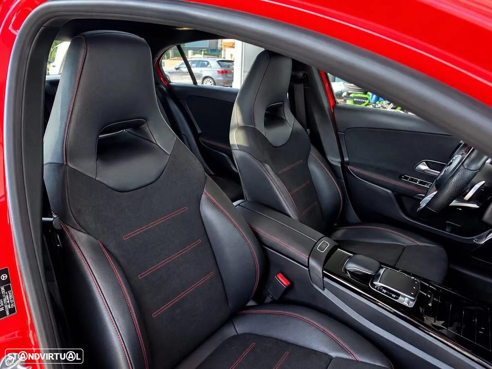 Mercedes-Benz A 180 d 7G-DCT AMG Line - 12