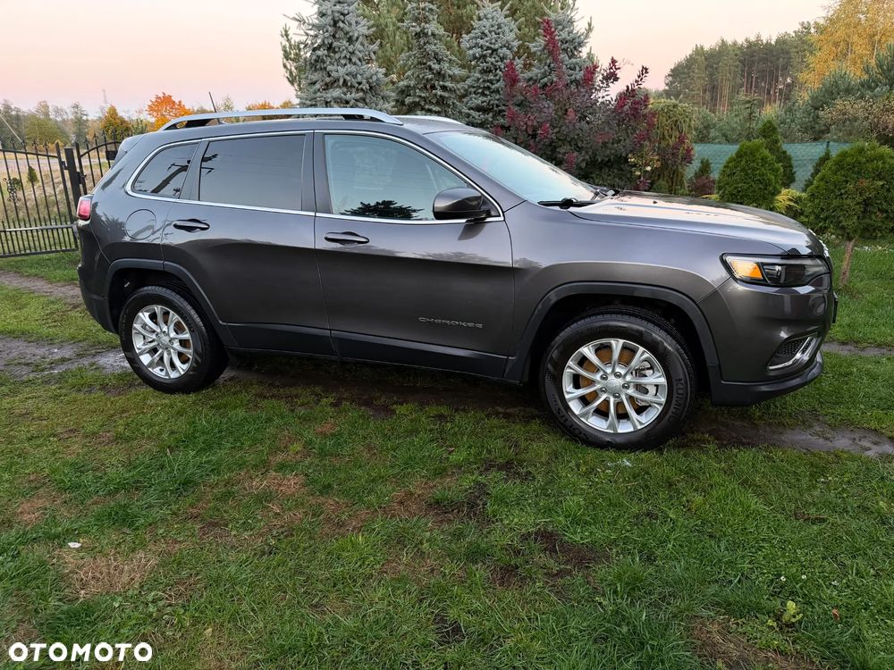 Jeep Cherokee - 9