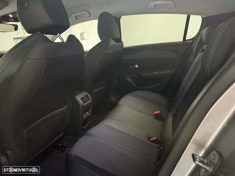 Peugeot 308 180 e-EAT8 Allure Pack - 22