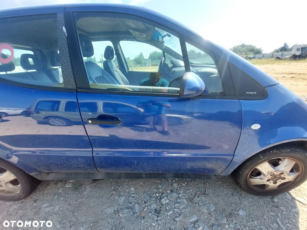 MERCEDES A-KLASA W211 DRZWI PRAWY PRZÓD PRZEDNIE PRAWE KOMPLETNE 933 nr. 56/6 - 1