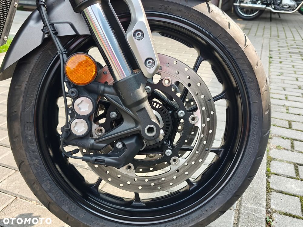 Yamaha XSR - 17