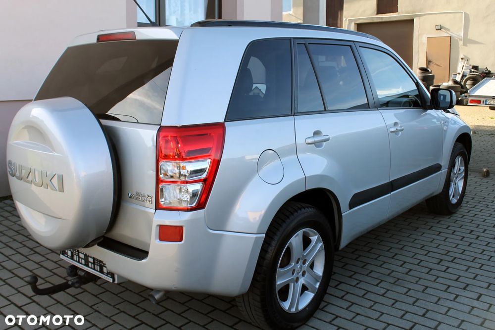 Suzuki Grand Vitara 1.9 DDiS Comfort + DPF - 4