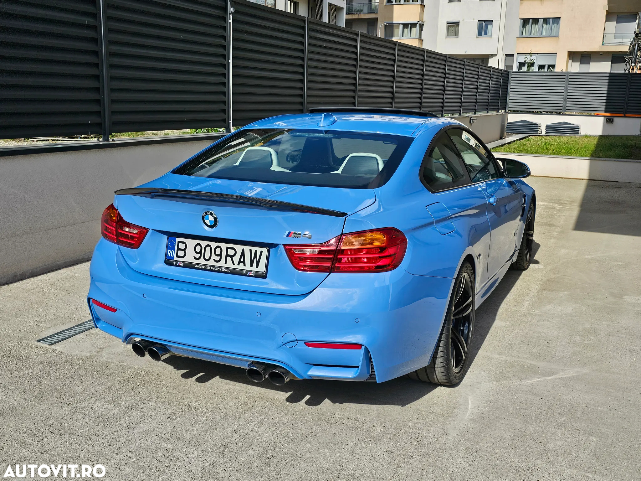 BMW M4 Coupe DKG - 3