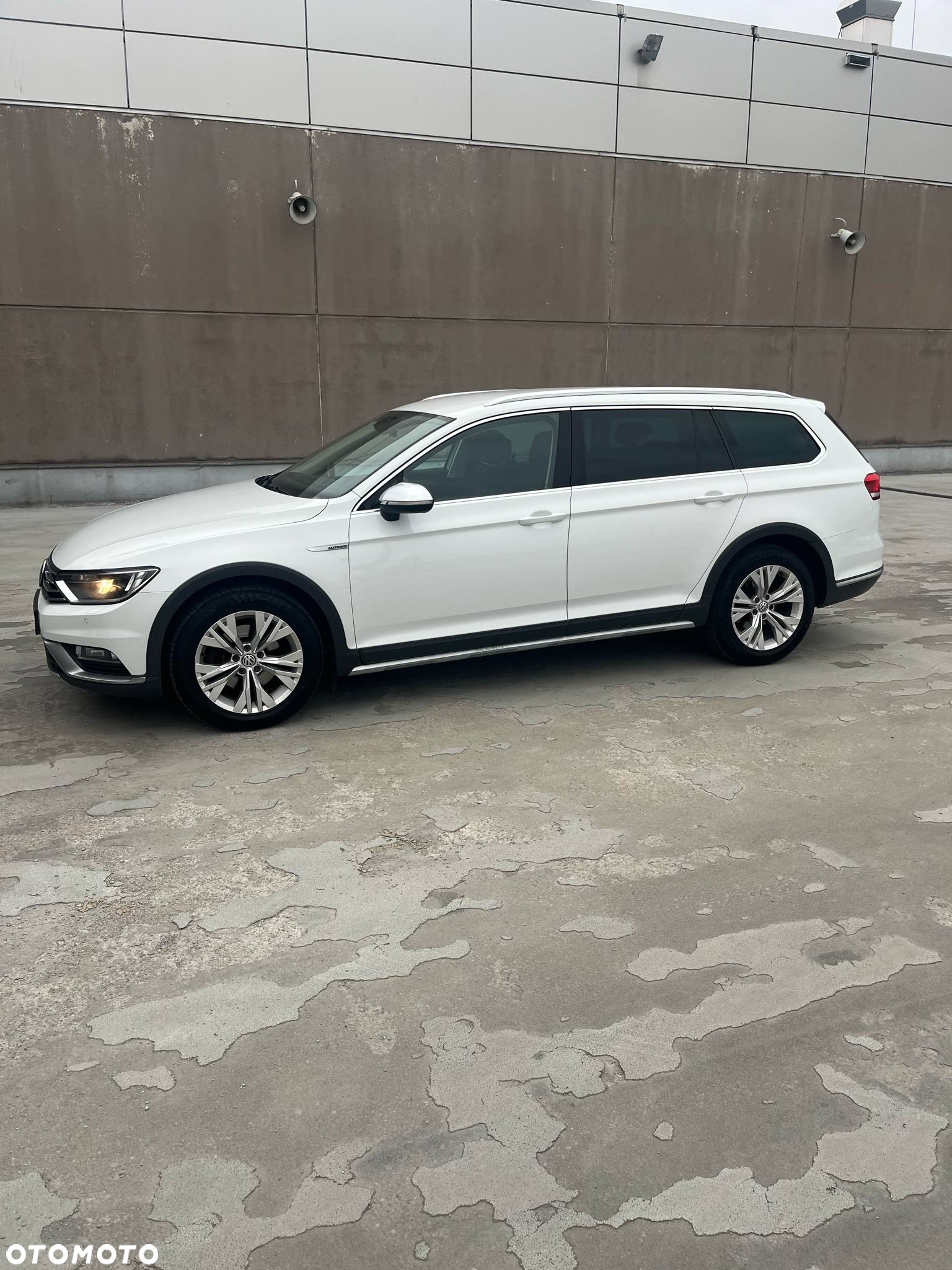 Volkswagen Passat 2.0 TDI 4Mot Elegance DSG - 12