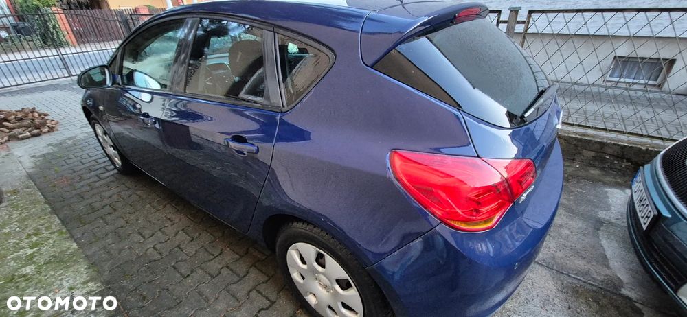 Opel Astra 1.4 - 4