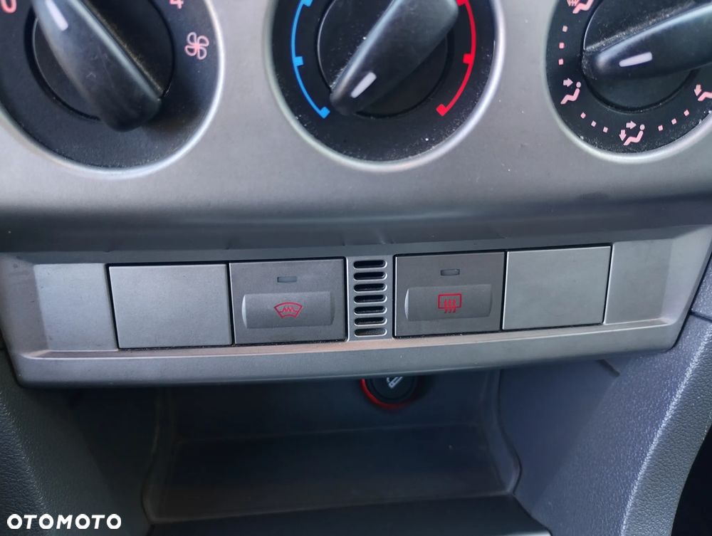 Ford Focus - 16