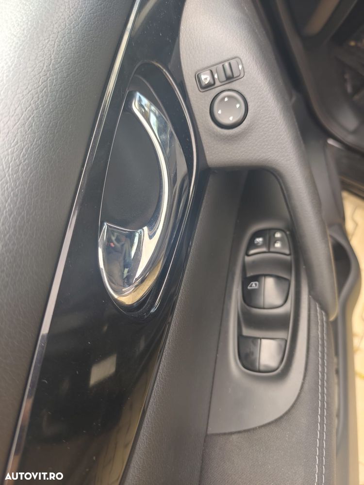 Nissan Qashqai - 4
