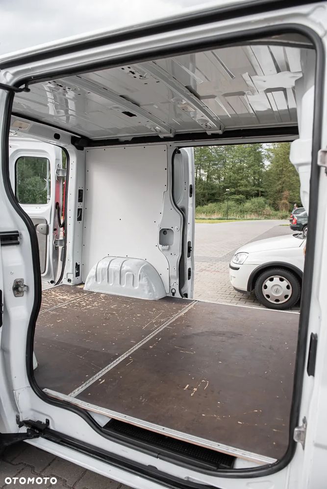 Opel Vivaro - 16