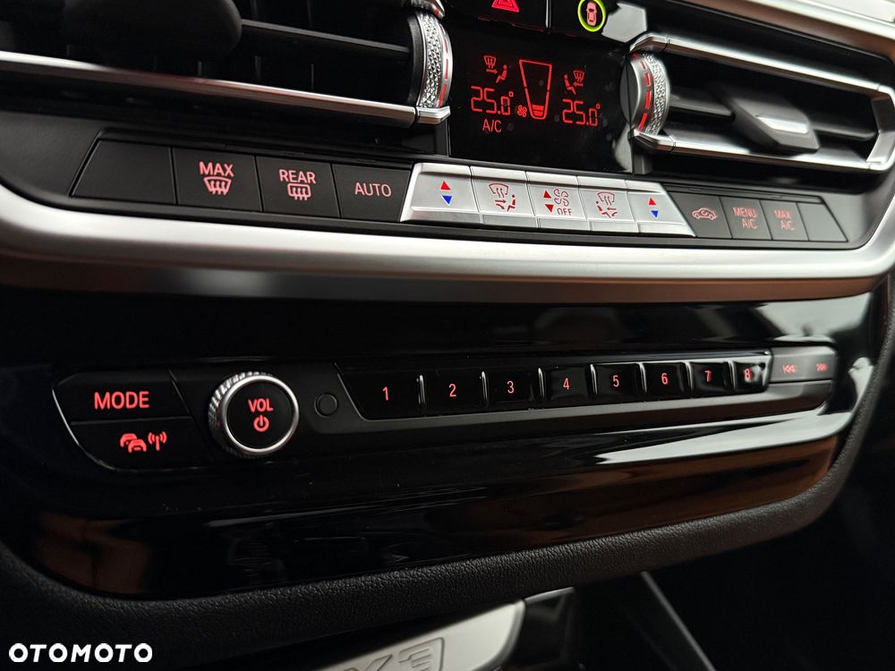 BMW X3 xDrive30e - 28