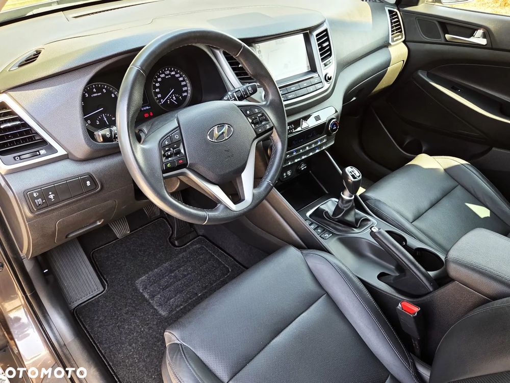 Hyundai Tucson 1.6 GDI BlueDrive Design 2WD - 21