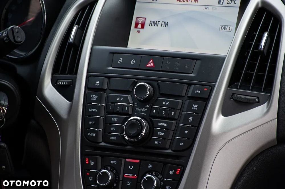 Opel Astra 1.6 Turbo 150 Jahre - 20