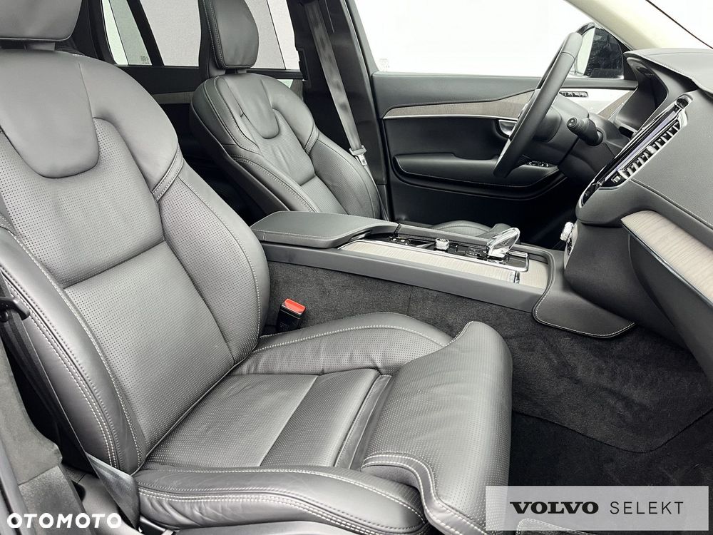 Volvo XC 90 - 37