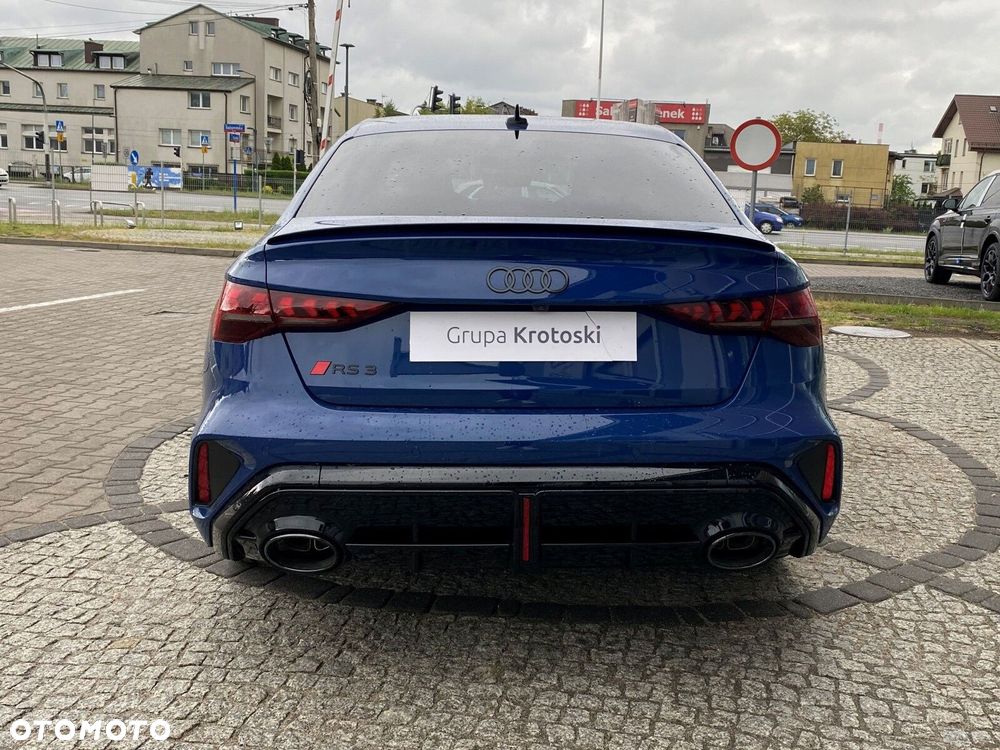Audi RS3 Limousine - 4
