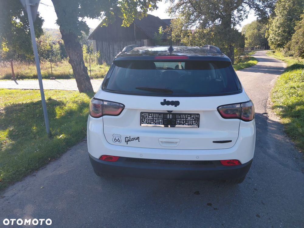 Jeep Compass - 4